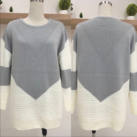 GRACEY’S // Color Block Oversized Pullover Sweater - Picture 6 of 7